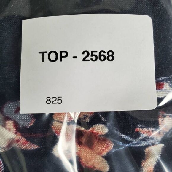 Maurices XXL Floral Criss Cross Tee Navy Red Stripe Sleeve Stretch Top - Picture 8 of 8